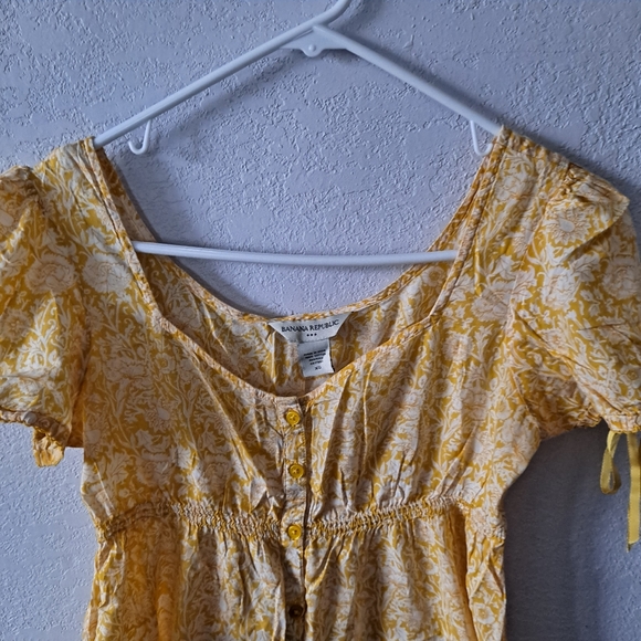 Yellow Banana Republic Floral Blouse - Picture 2 of 6